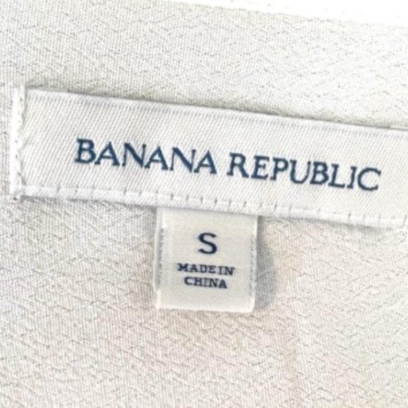 Off-White Scoop Neck Blouse from Banana Republic - Picture 4 of 7